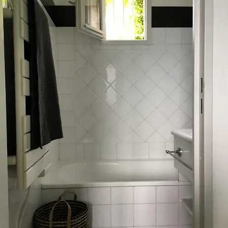 Walking Distance, Sea View House