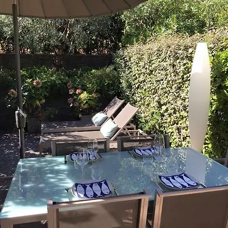 Walking Distance, Sea View House Tatil Evi *