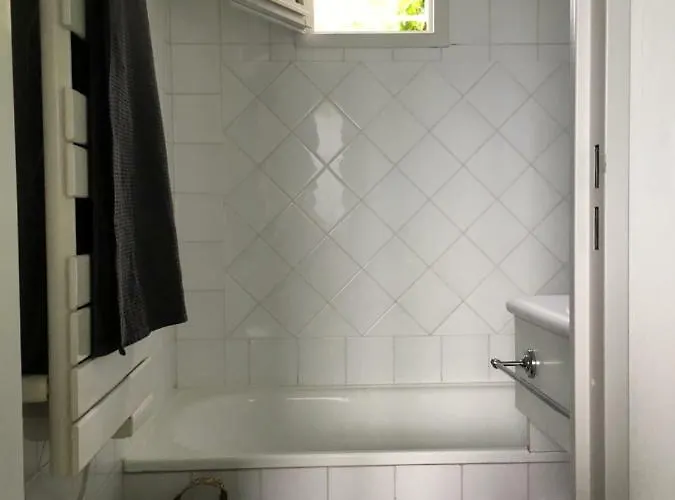 Walking Distance, Sea View House